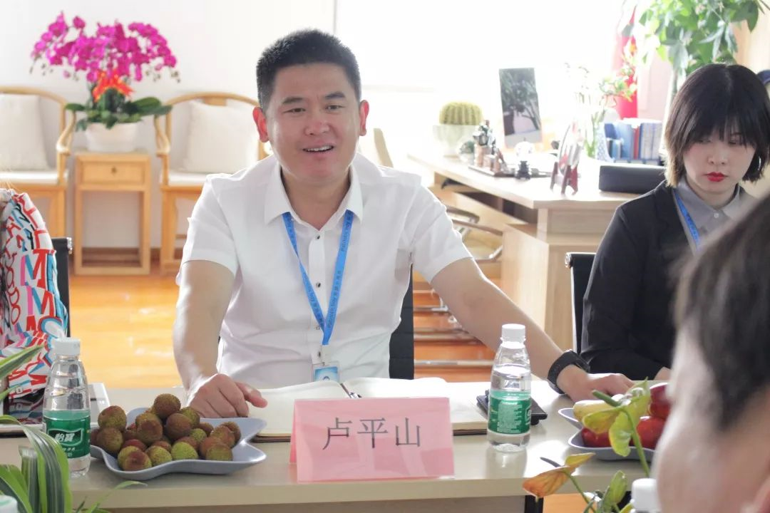 日照市東港區領導蒞臨我司參觀指導